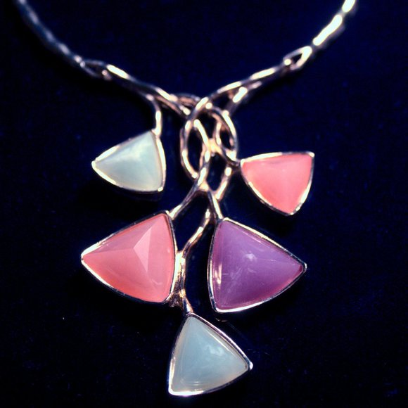 [UNKNOWN] Branching Necklace with Pastel Pyramids - Picture 5 of 14